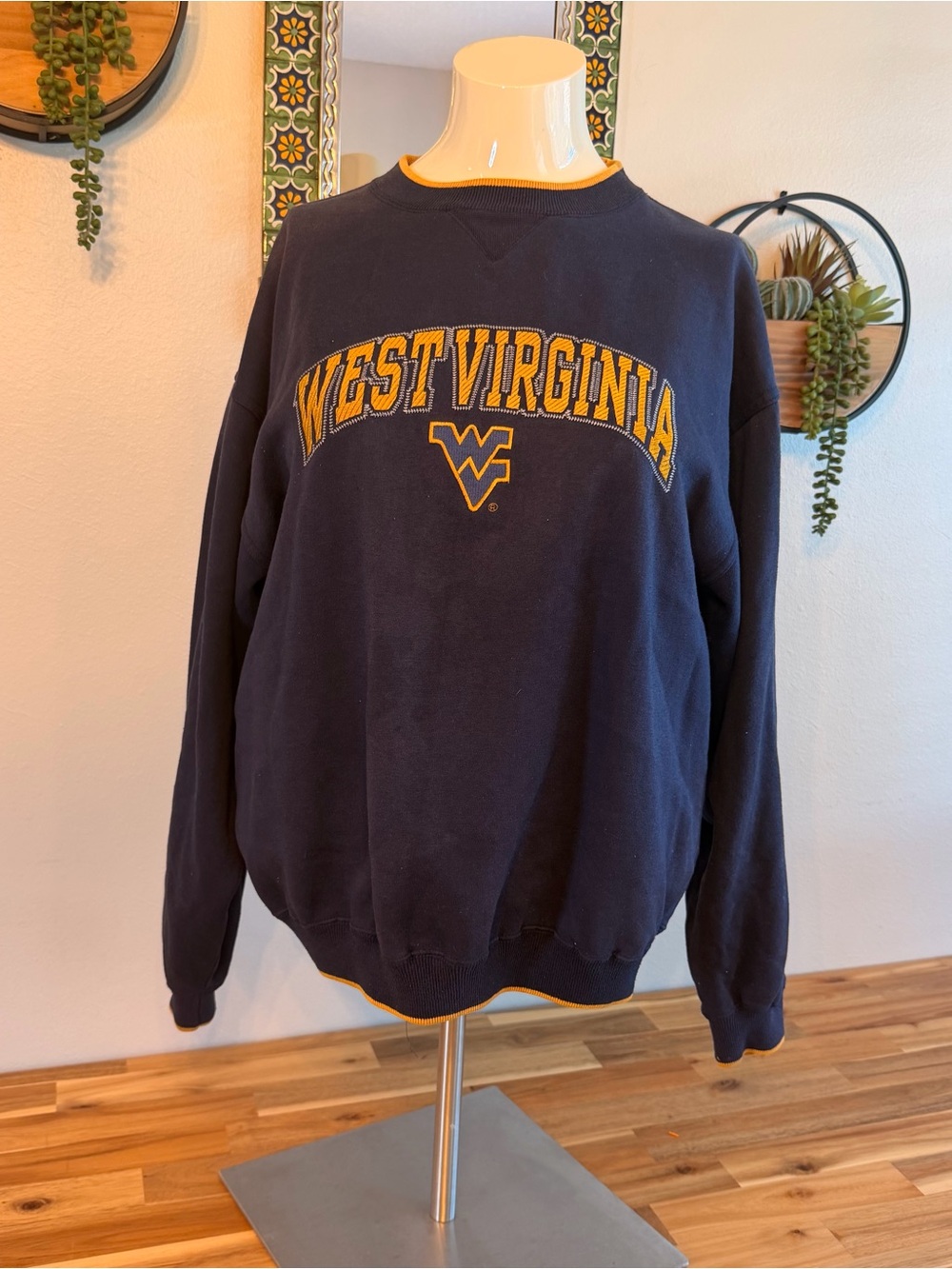 Vintage 90s Savvy West Virginia University Crewneck Sweatshirt Large WVU